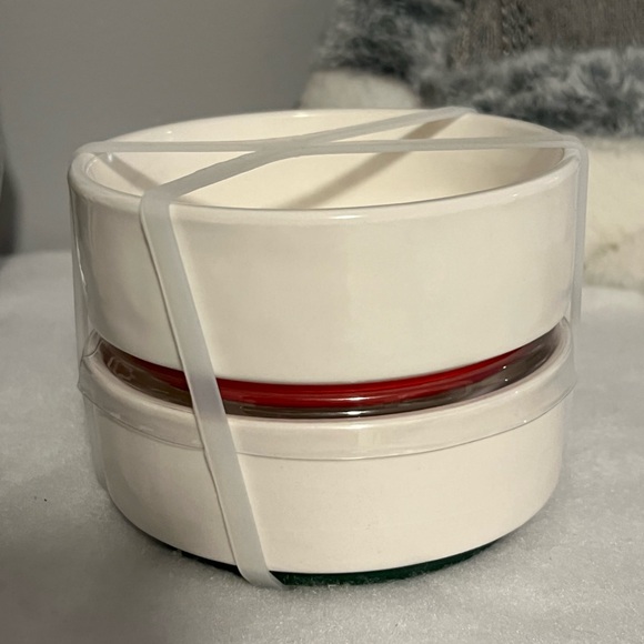 Rae Dunn x peanuts snoopy holiday stackable bowls set - Picture 5 of 6